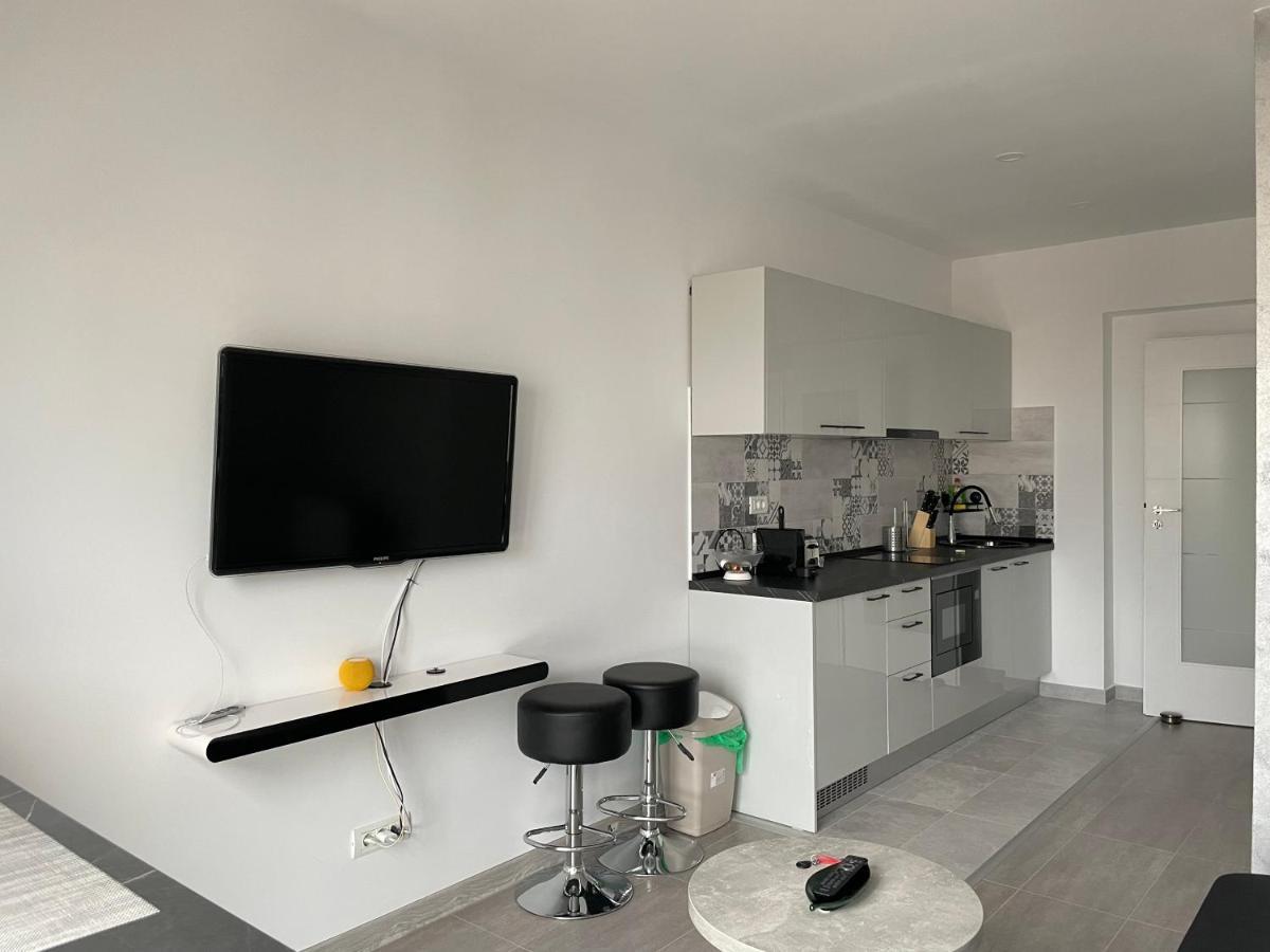 Beautiful Penthouse Lakeview W18 Bucarest Exterior foto